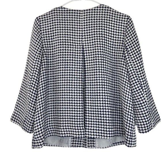 Talbots Blue and White Textured Blazer. - Picture 6 of 6